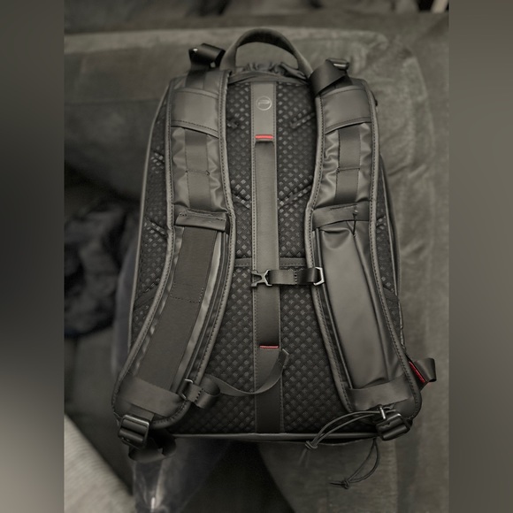 PGYTECH ONEMO CAMERA BAGPACK (bagpack only) - Picture 3 of 12